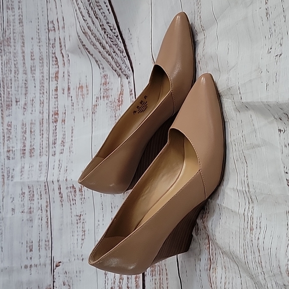 franco sarto frankie wedge pump